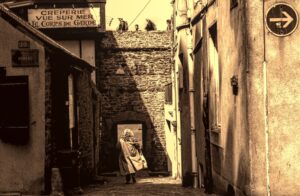 In The Walled City Patrick Doherty